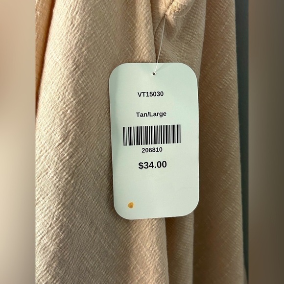 DressUp Boutique Women’s Hi-Lo Sleeveless Raw Edge Three Button Beige Top Size-L - Picture 5 of 5